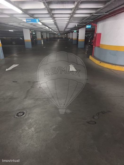 Garagem  para arrendamento