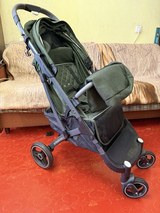 Дитячий візок  прогулянковий