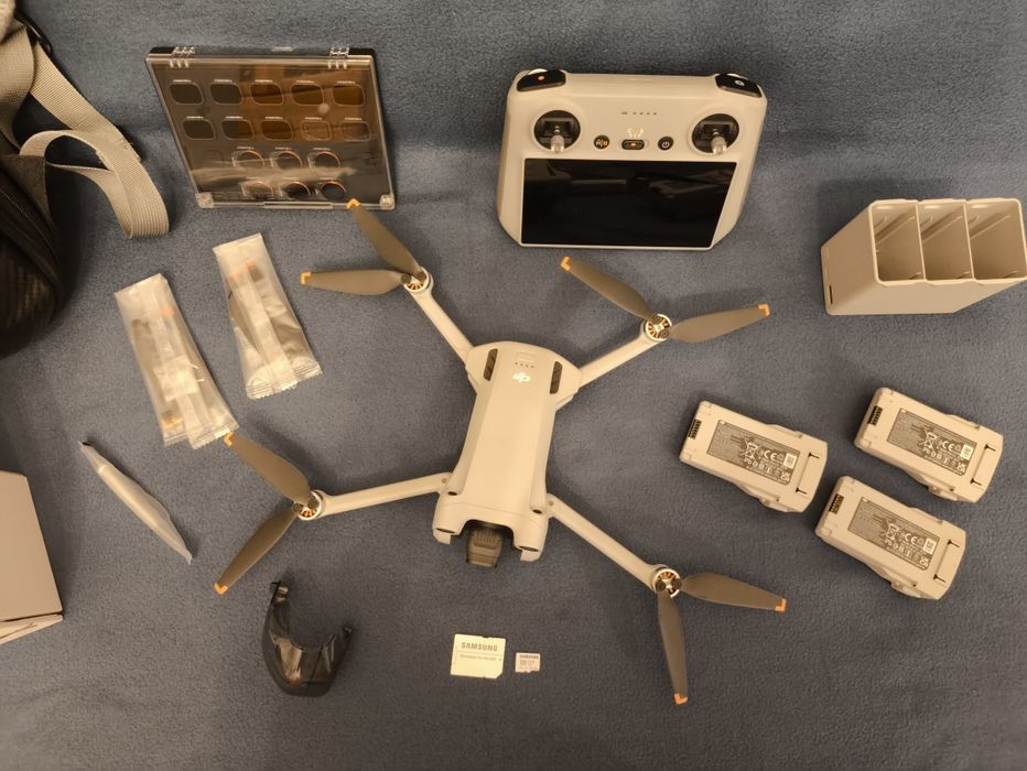 Dji mini 3 pro Fly More Combo RC prawie nowy +filtry + karta +plecak