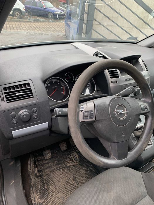 Opel Zafira B 1,9 cdti Samochody na części! Z19DT, Z167