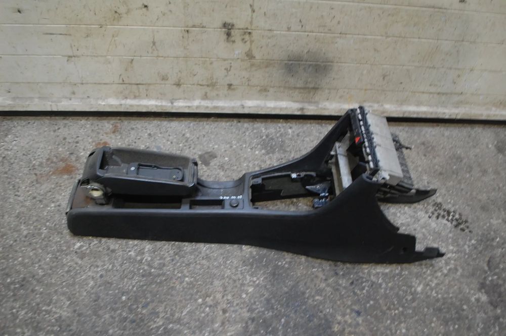 KOSZ RADIA 2 DIN + TUNEL ŚRODKOWY AUDI A4 B7 B6