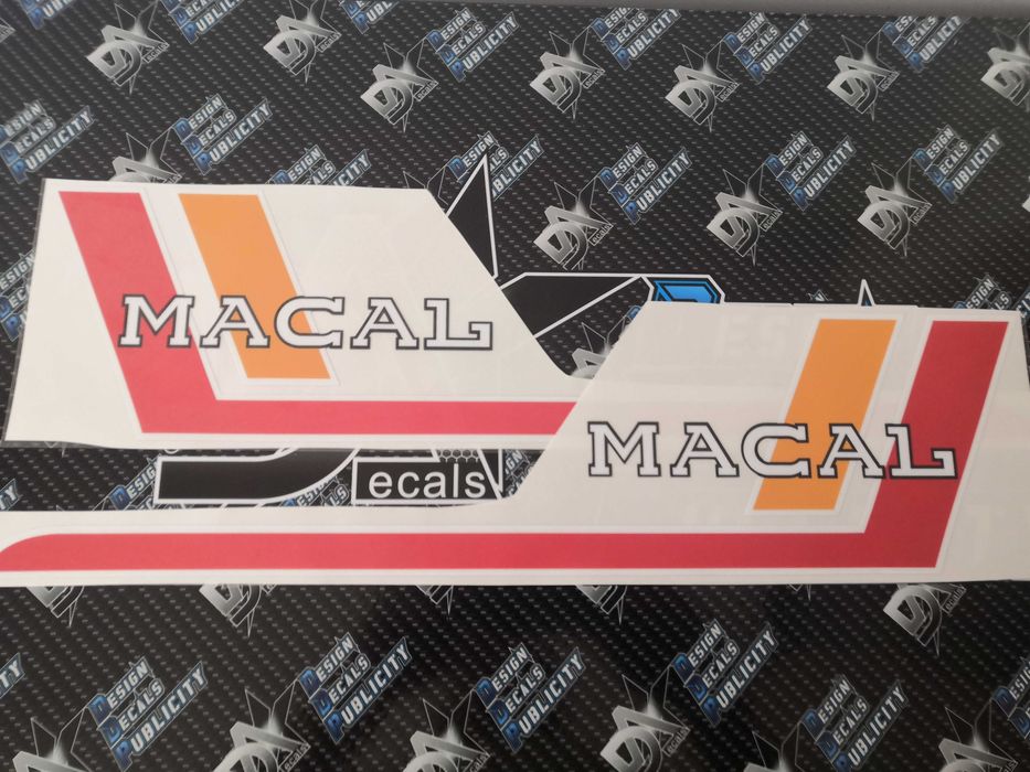 Autocolantes Macal M83