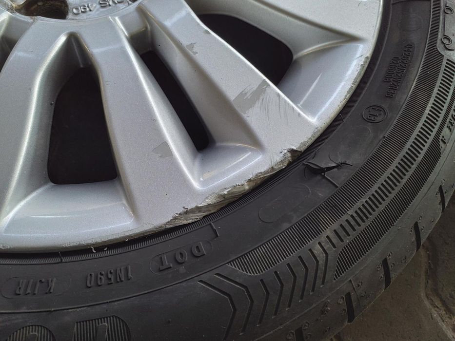 Jantes Renault R15 Com Pneus 185/60 Furação 4X100