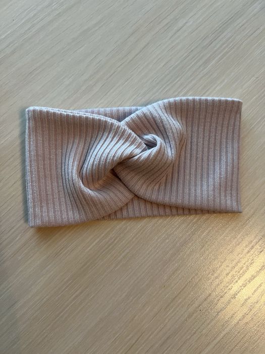 Повʼязка для дівчинки