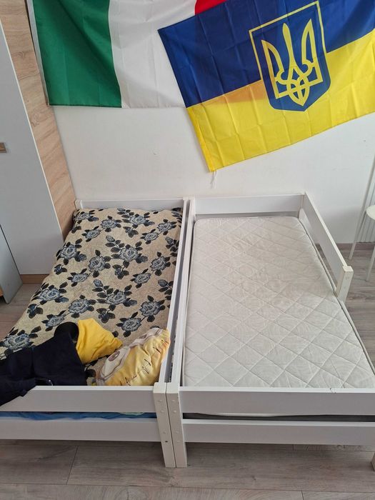 Продам 2 ліжка б/у