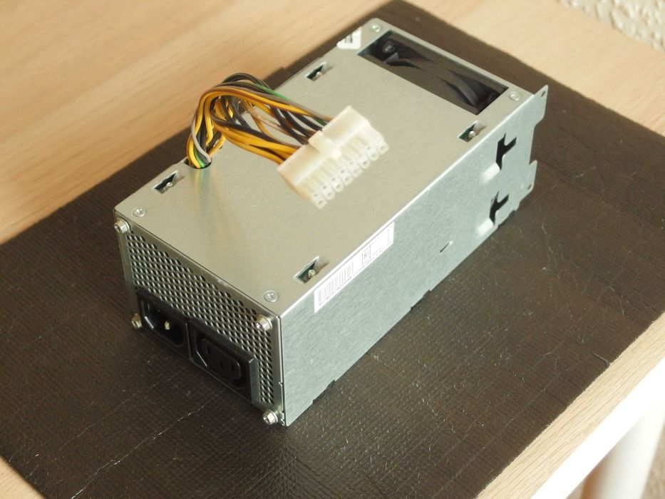Zasilacz PC 2x 12V DC Fujitsu S26113-E564-V70-01 CPB09-045B
