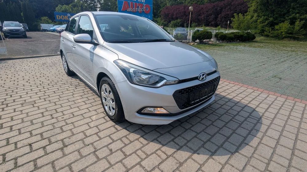 Hyundai i20 1.2 benzyna/bezwypadkowy/serwisowany/cena zawiera opłaty/super stan