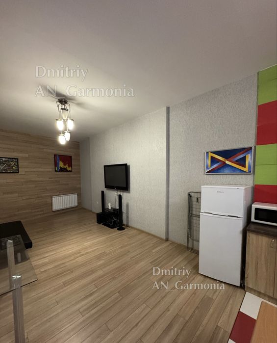 2-К Подол, Зеленый остров