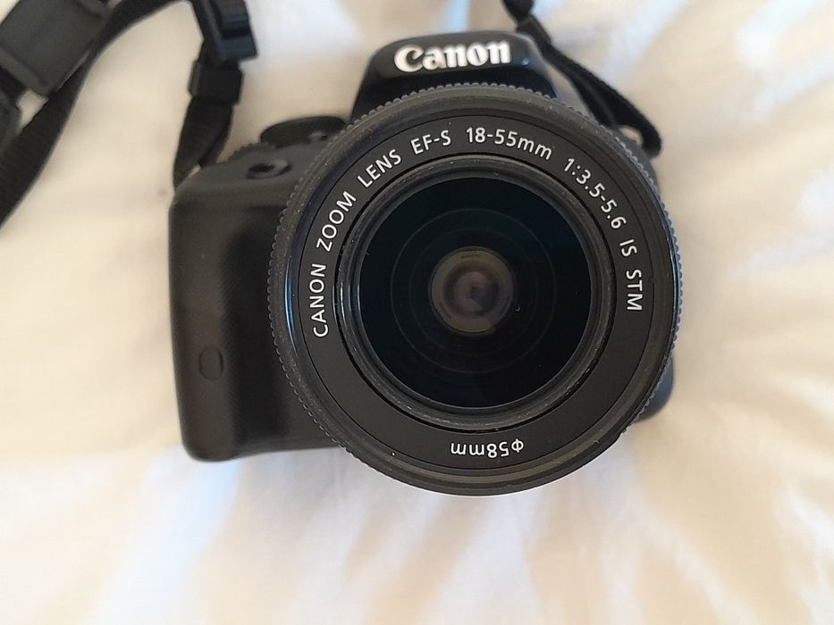 Câmara Fotográfica Canon EOS 100D KIT