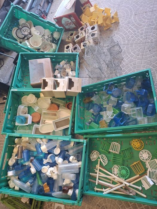 Vendo lote de assessorios para aves