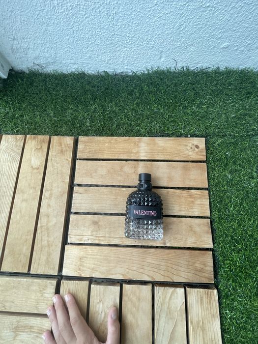 Valentino perfume born in roma uomo nunca usado