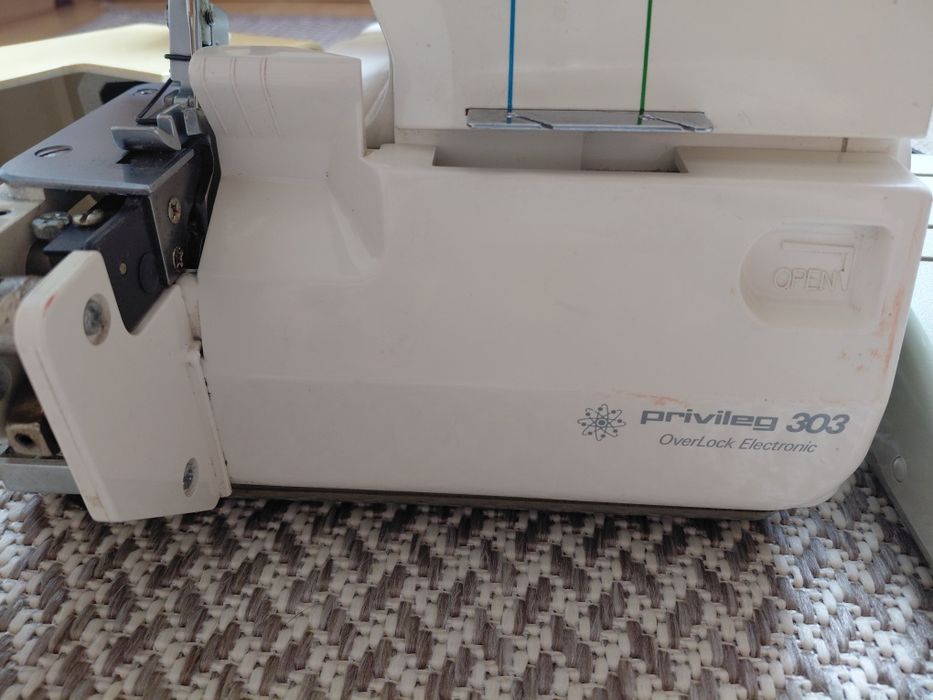 Оверлок privilege 303