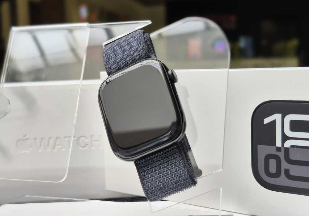Apple Watch 10 - 46 mm | stan IDEALNY bez rys | Kondycja baterii 100 % | CZARNY
