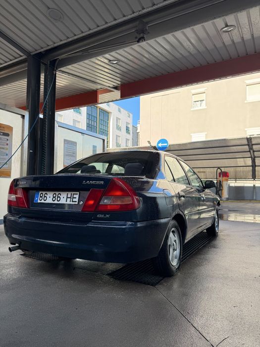 Lance 96. Tem que trocar a embreagem e o para-choque