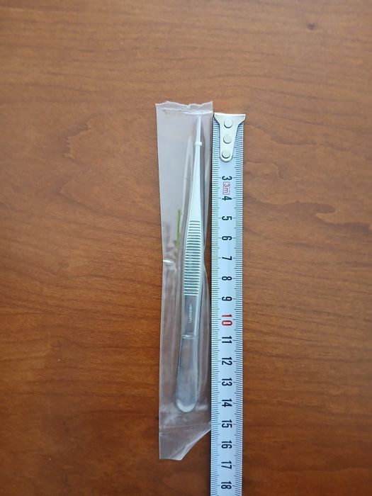 Material cirúrgico (Tesouras e pinças)