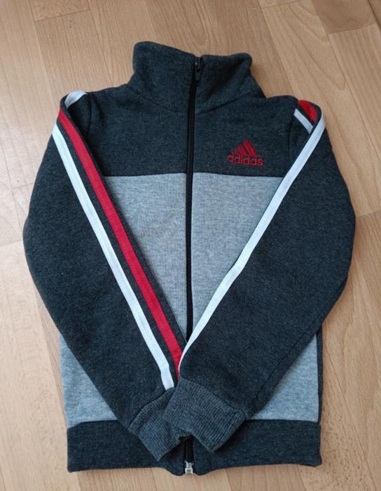Флісова кофтинка Адідас на 4-5років хлопчик