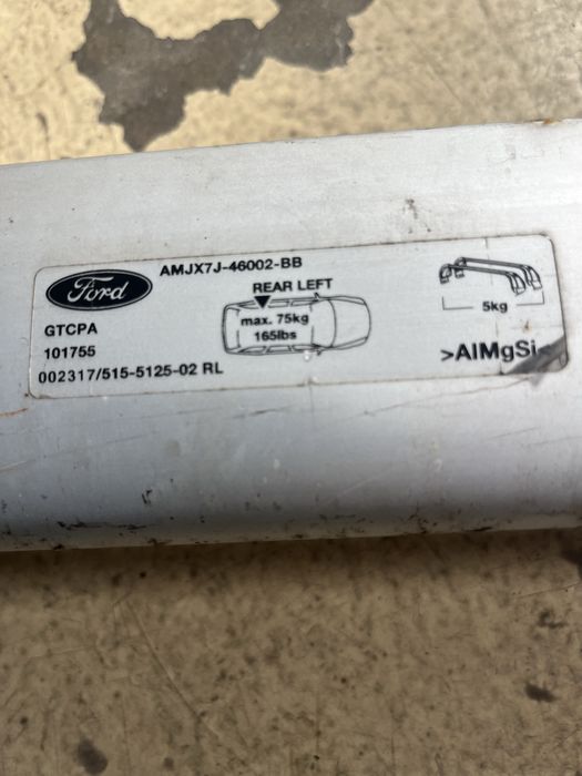 Barra tejadilho Ford original.