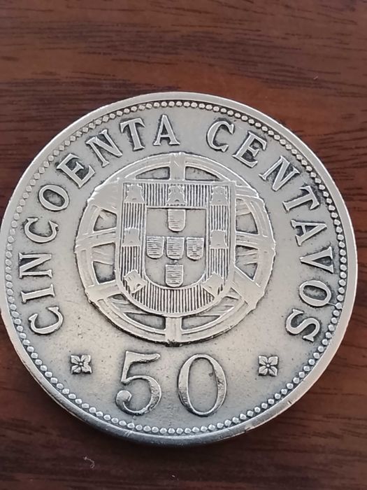 Moeda de 50 centavos(cincoenta) de 1927, de Angola