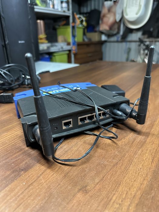 Router Wi-Fi Linksys WRT54G v5