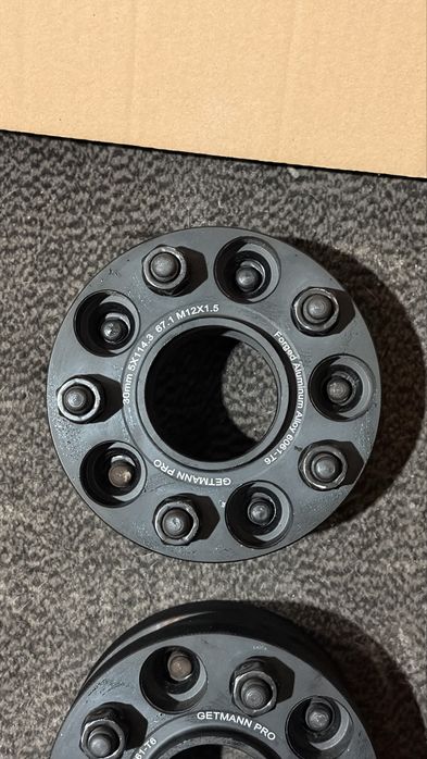 Колісні проставки Getmann 5x114.3 30mm DIA67.1