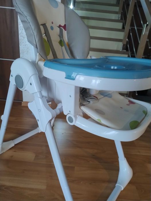 Krzesełko do karmienia dziecka