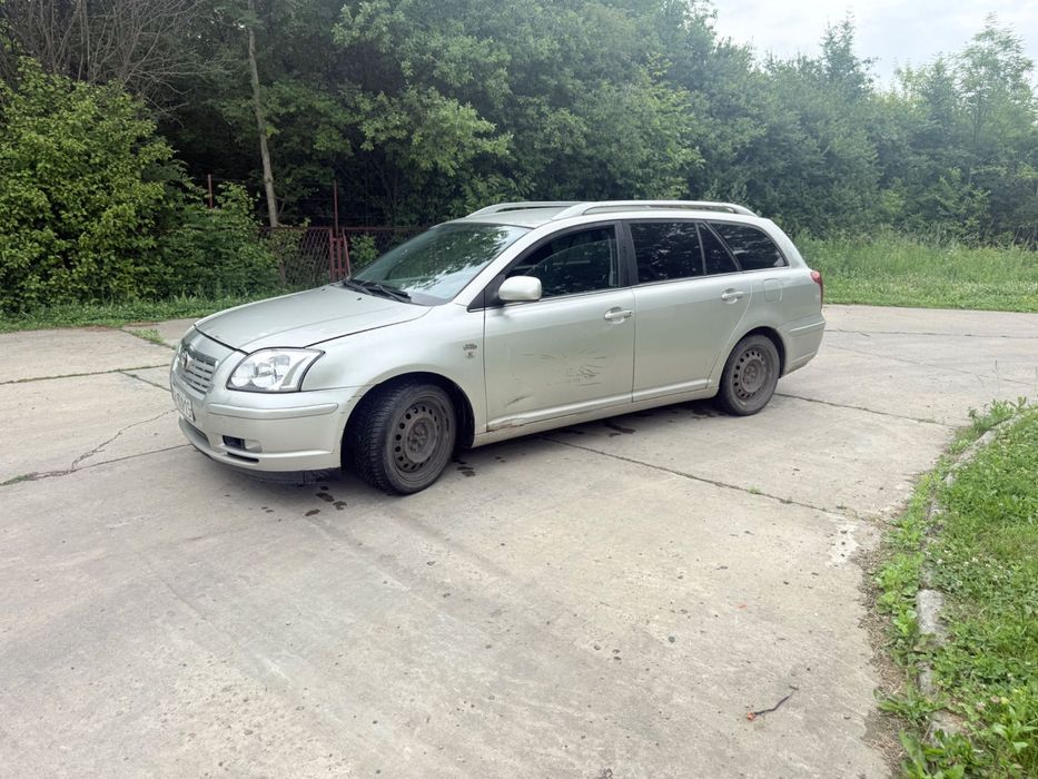 Sprzedam Toyotę Avensis