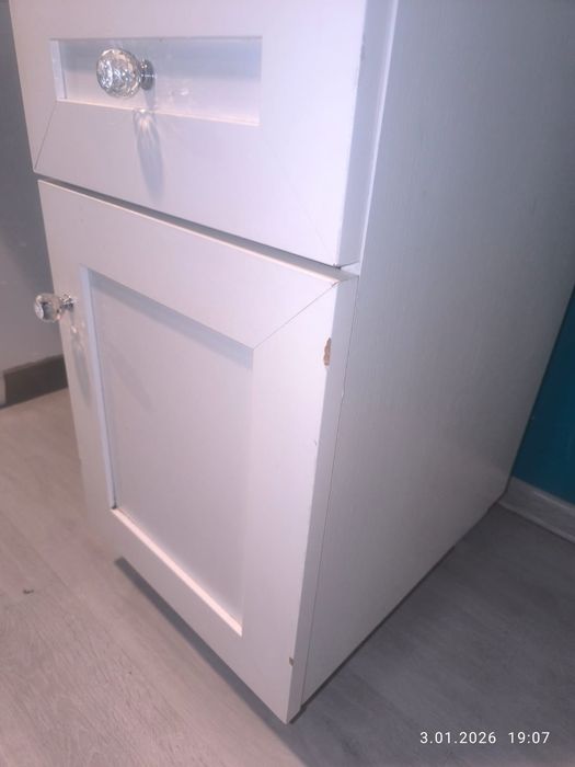 Sprzedam biurko białe