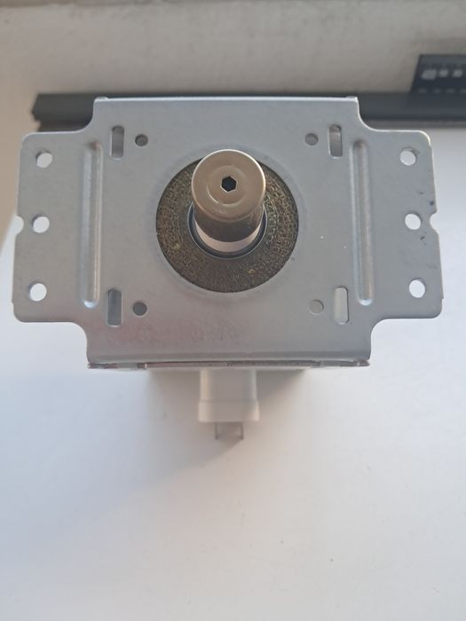 Magnetron marca  jens  2m002