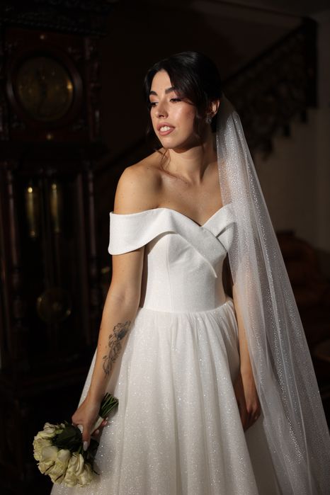 Весільна сукня