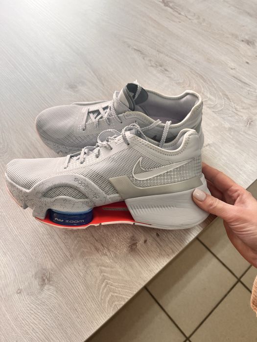 Кроссовки женские Nike Air Zoom SuperRep3