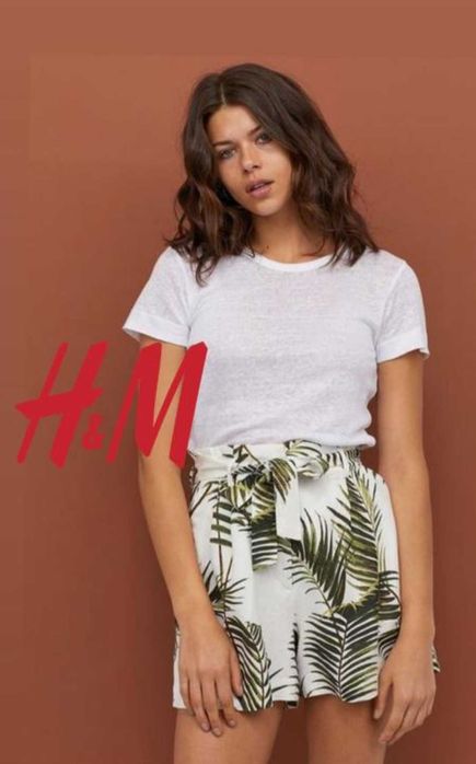 Шорты из смесевого льна под поясок в тропический принт h&m