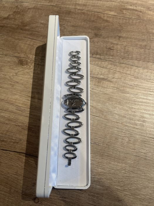 Zegarek firmy Grovana