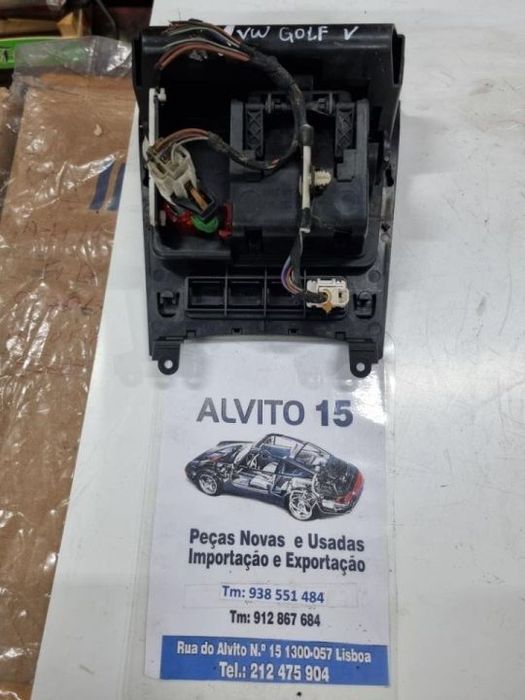 cinzeiro VW Golf V e botão ESP