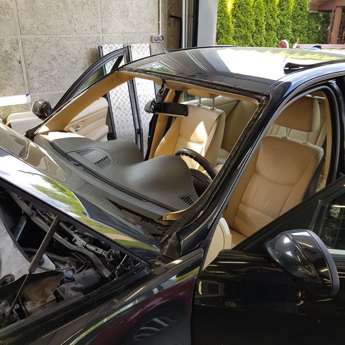 Szyby samochodowe - wymiana, naprawa. Przyciemnianie szyb