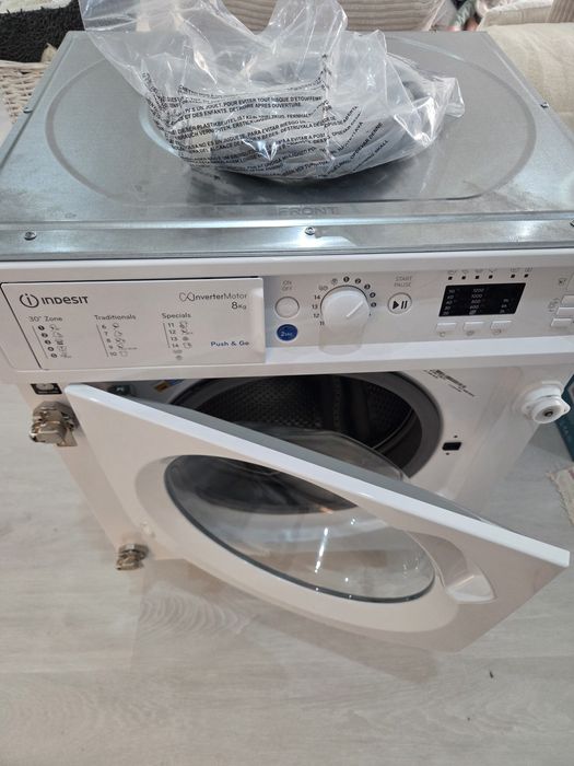 Maquina de lavar roupa INDESIT 8kg