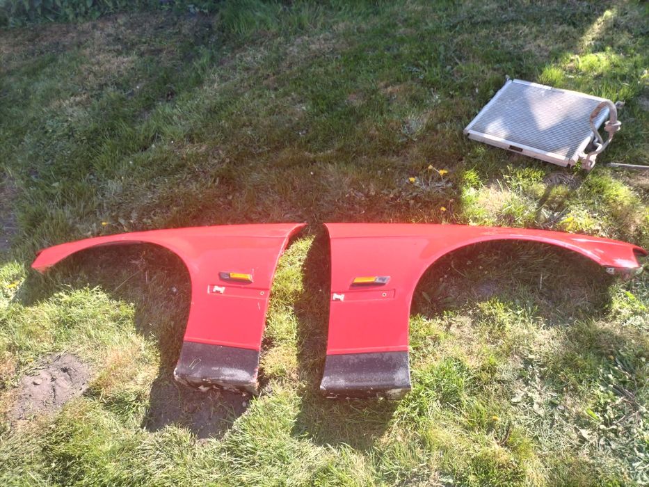Błotniki do samochodu i chlodnice klimatyzacyjna BMW  E36