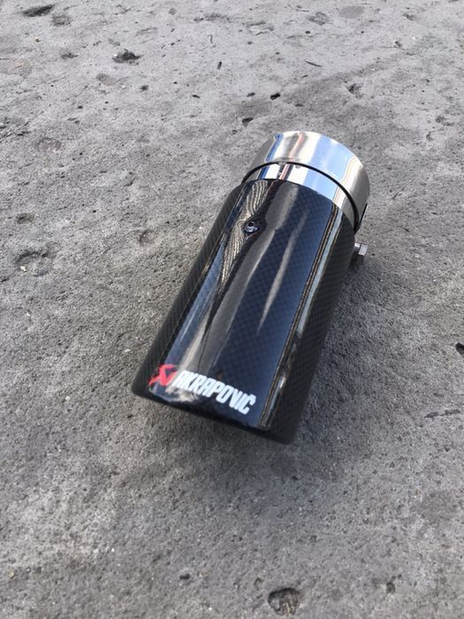Насадки глушителя Akrapovic Выхлопная Акрапович Audi BMW карбон глянец
