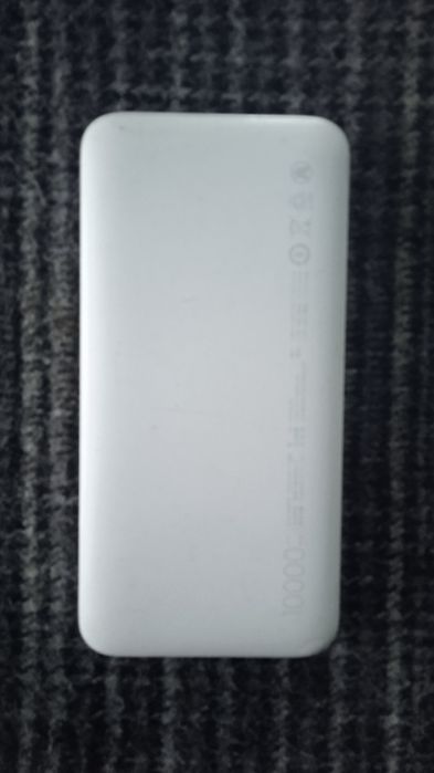 Продам телефонSamsung в чудовому стані,павербанки.