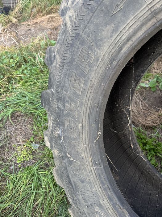 Opona do koparko ładowarki