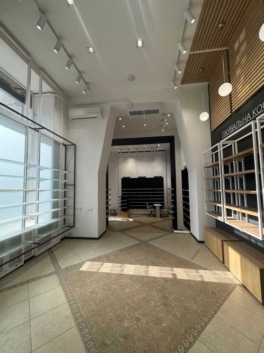 Сдам в аренду нежилое помещение : г.Харьков, пл.Павловская, 5/7