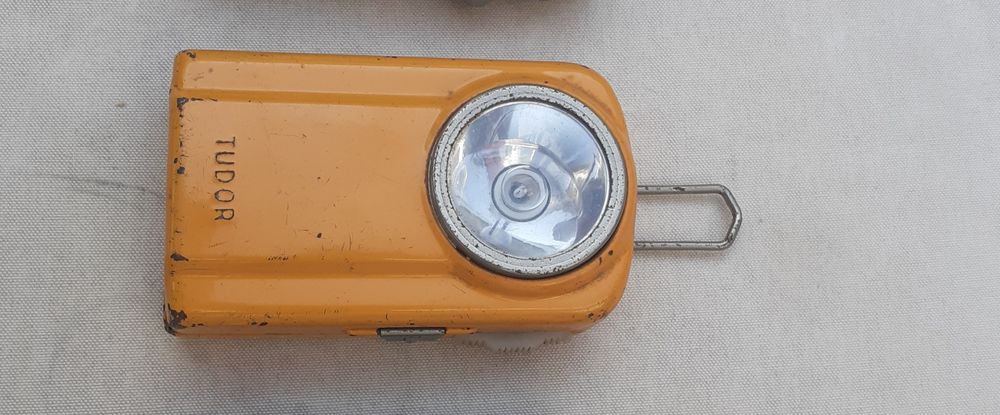 Key set with flashlight.436329693945548802