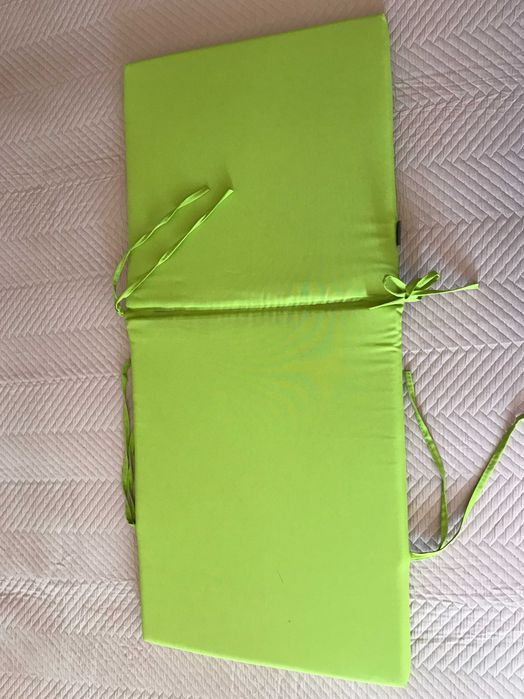 Cadeira Relaxamento/Balanço + esteira de assento almofadada