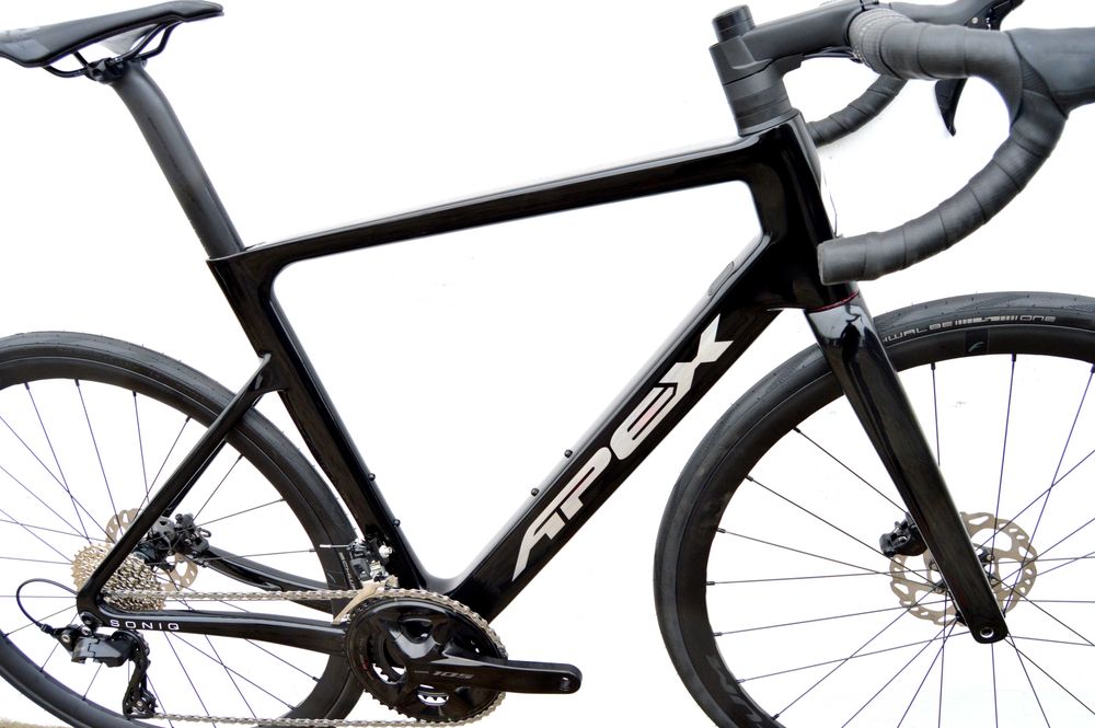 Tylko u nas z VAT23! Aero APEX SONIQ DISC 105 szosa 2x12 carbon tarcze