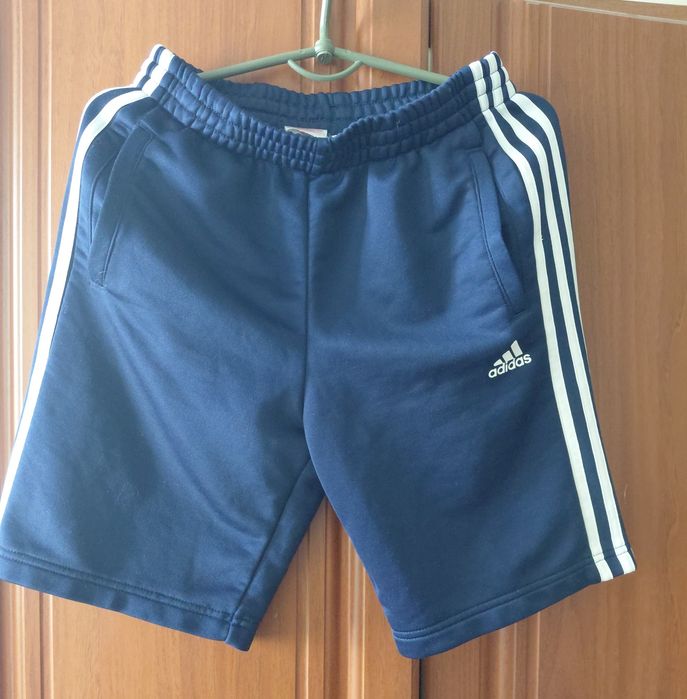 Шорты adidas three stripes