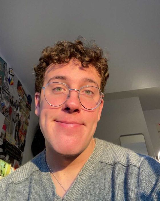 Спеціалізуюсь на фізиці, інженерія, електротехніка, опір матеріалів