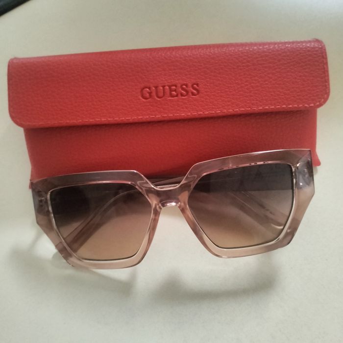 Соецезахисні окуляри GUESS