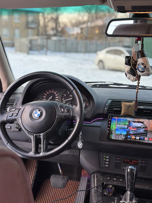 BMW X5 E53 4.4 в отличном состоянии