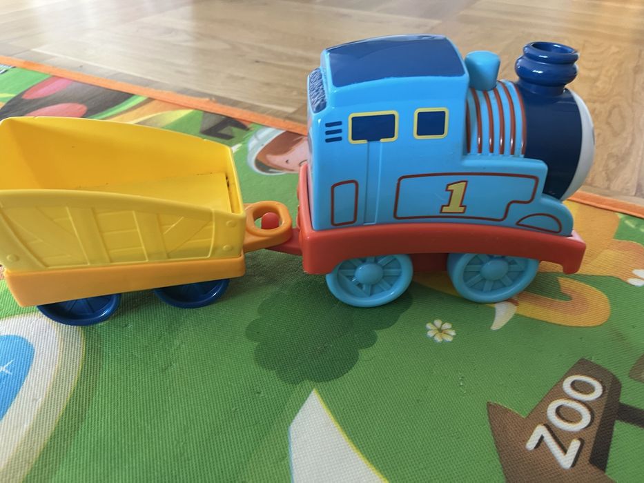 Plastikowa ciufcia  z przyczepka naciskasz guzik ciuu ciuu