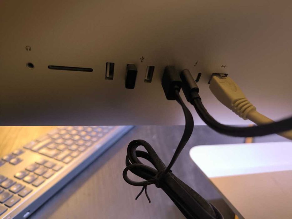 iMac Retina 5K 27-inch 2020 24Gb RAM/500Gb SSD