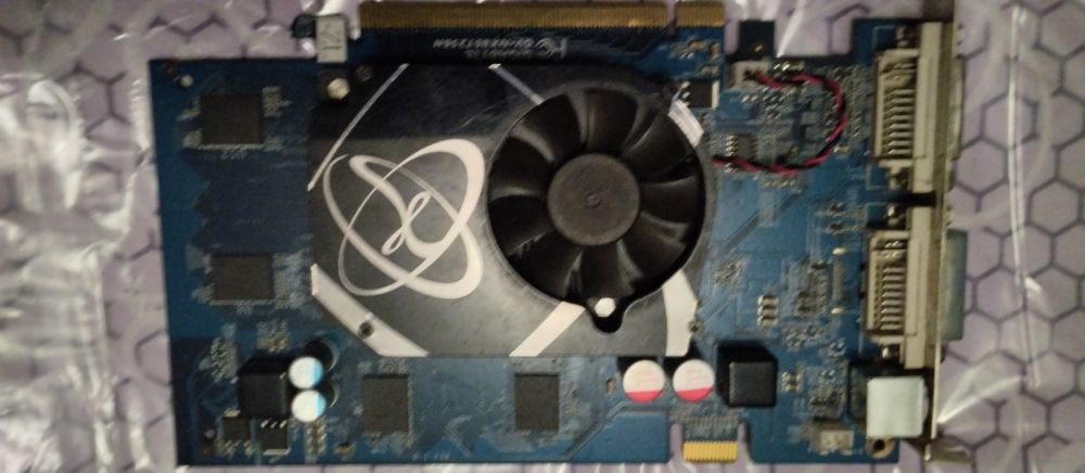 Продам видеокарти GeForce 7600GS